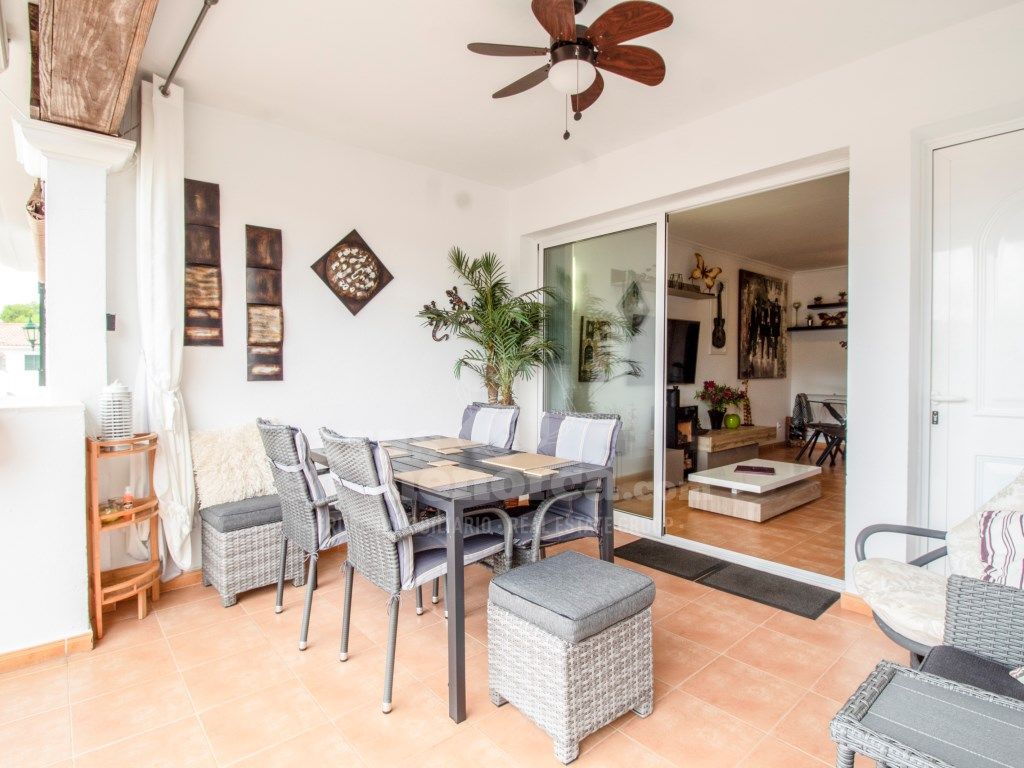 Terrassa de Apartament en venda en Es Mercadal amb Aire condicionat, Jardí privat i Piscina