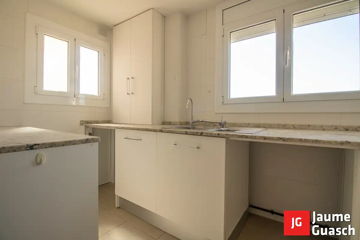 Küche von Wohnung zum Verkauf in Torredembarra mit Heizung, Terrasse und Alarm
