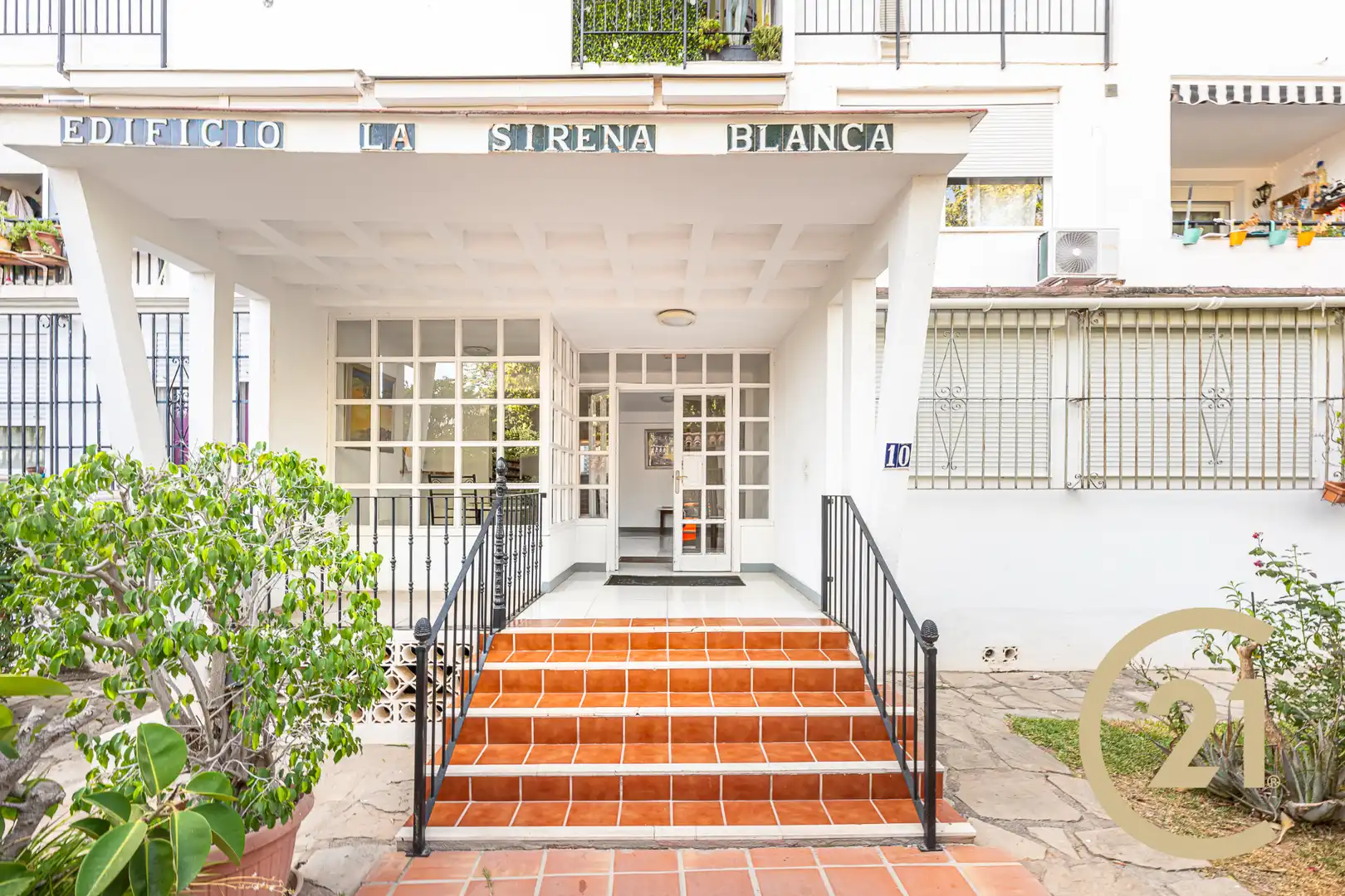 Vista exterior de Piso en venta en Marbella con Aire acondicionado y Terraza