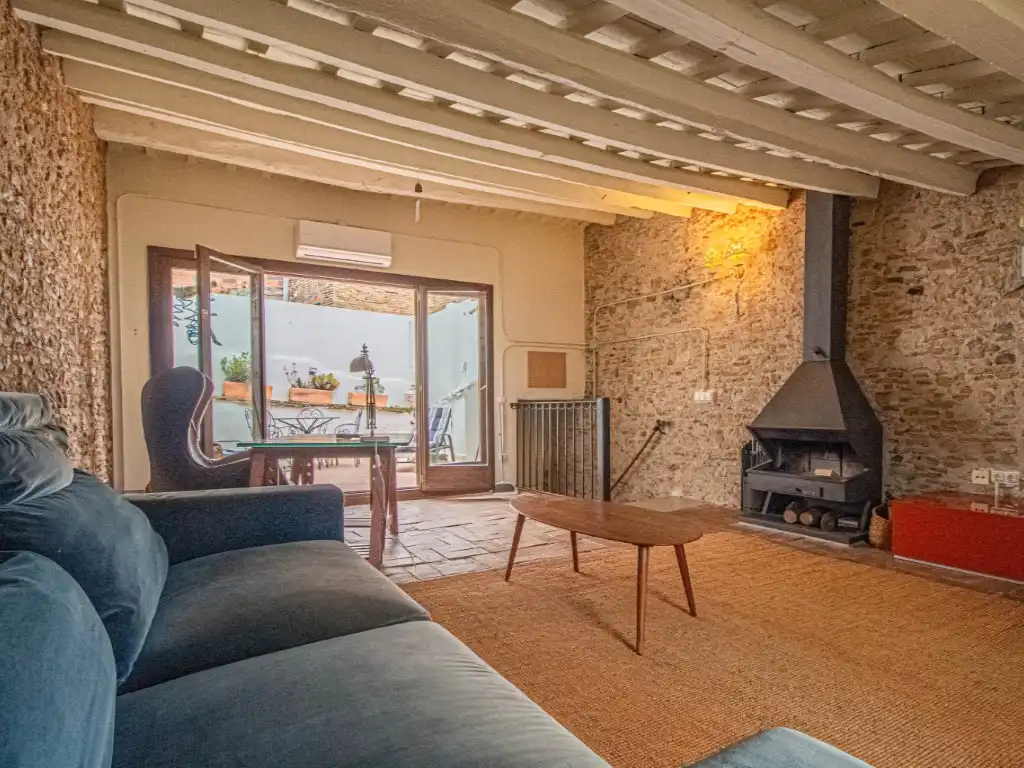 Living room of Houses for sale in Castelló d'Empúries