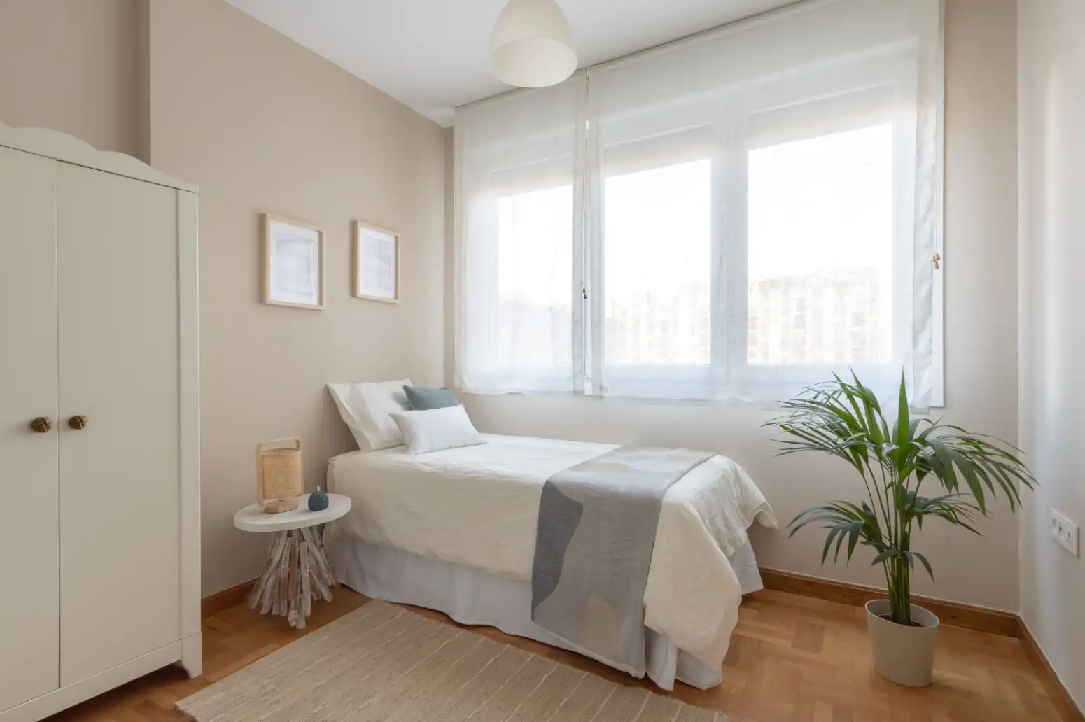 Habitación de Piso en venta en  Logroño con Calefacción y Parquet