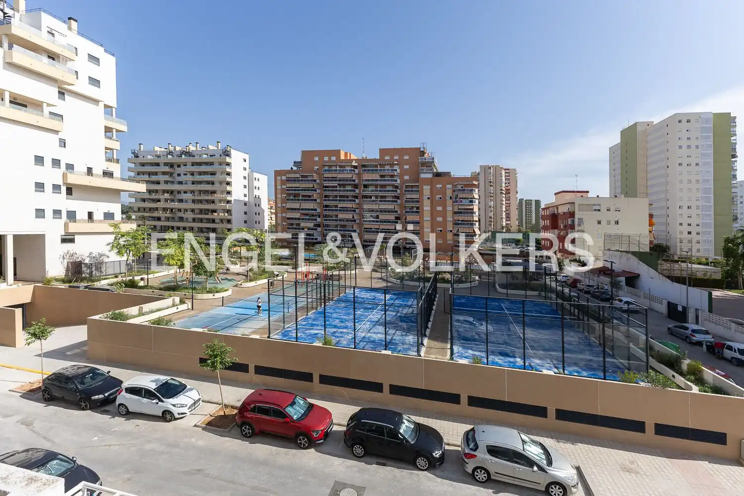 Terrassa de Pis de lloguer en La Pobla de Farnals amb Aire condicionat, Calefacció i Jardí privat