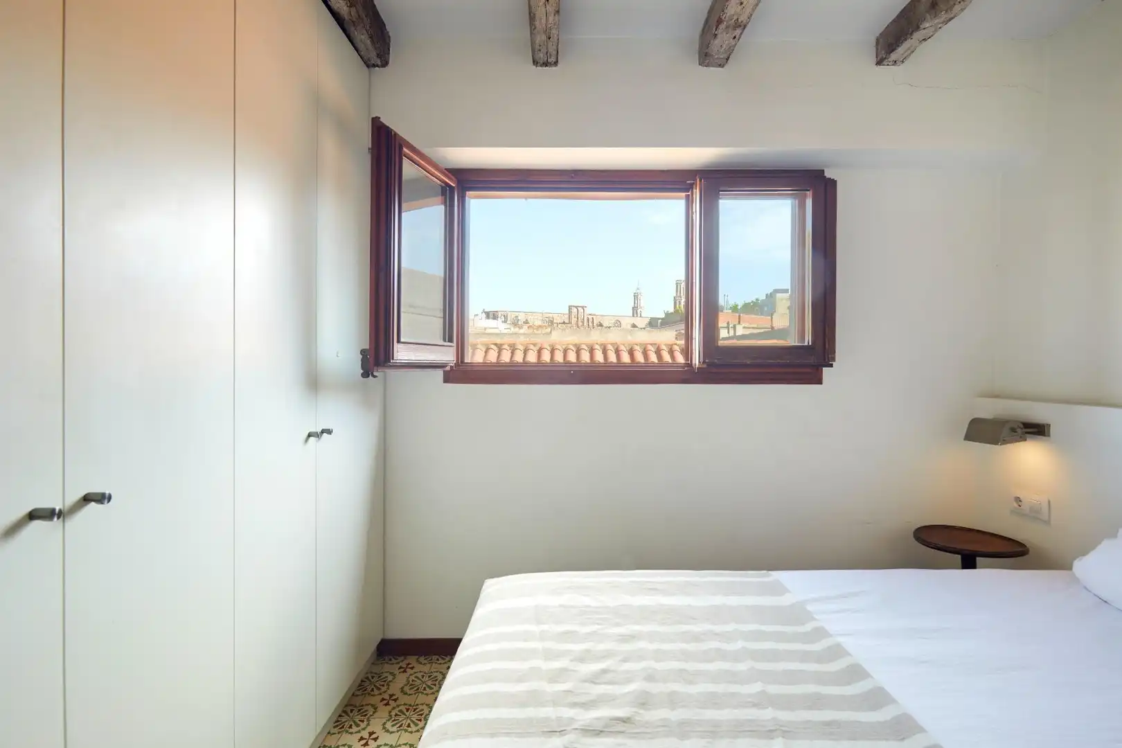 Bedroom of Attic for sale in Barcelona  with Air Conditioner, Heating and Terrace