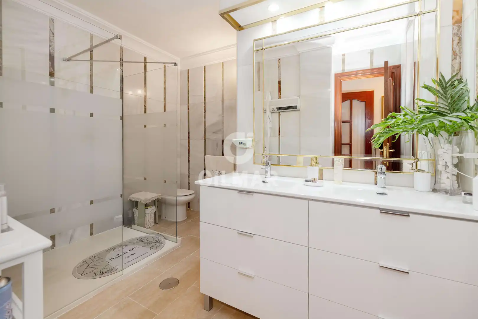 Bathroom of Flat for sale in Estepona  with Balcony
