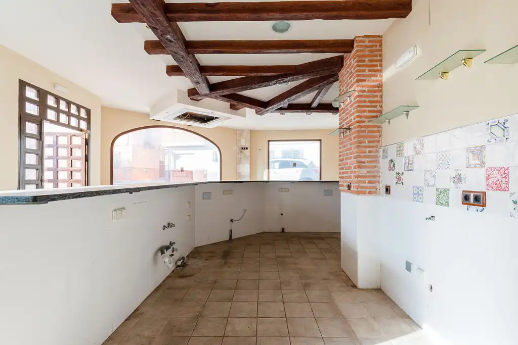 Business premises for sale in C/ Noliva, imagen 22