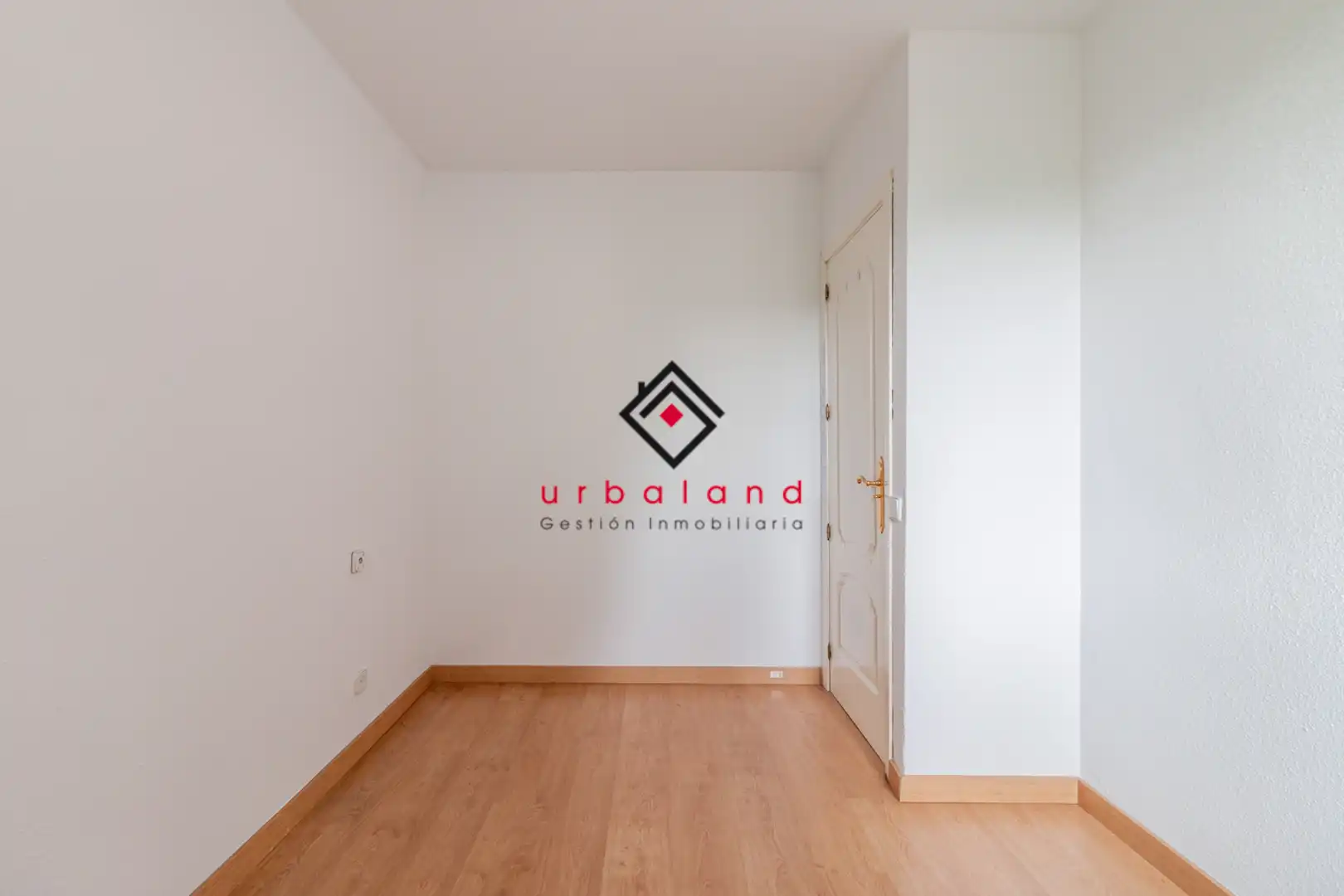 Bedroom of Attic for sale in Madrid  with Air Conditioner, Heating and Terrace