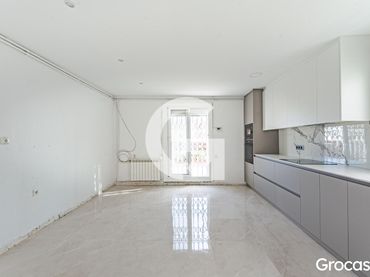 Ático con ascensor en venta en AV ISABEL LA CATOLICA D'