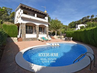 Chalet con piscina en venta en Vilassar de Dalt