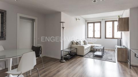 Foto 2 de Apartament de lloguer a Calle de Agustin de Foxa, Castilla,  Madrid Capital