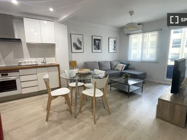 Flat with balcony to rent in El Pla del Real