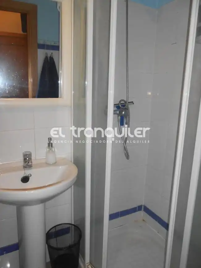 Wohnung zur Miete in Calle Atocha, Cortes - Huertas