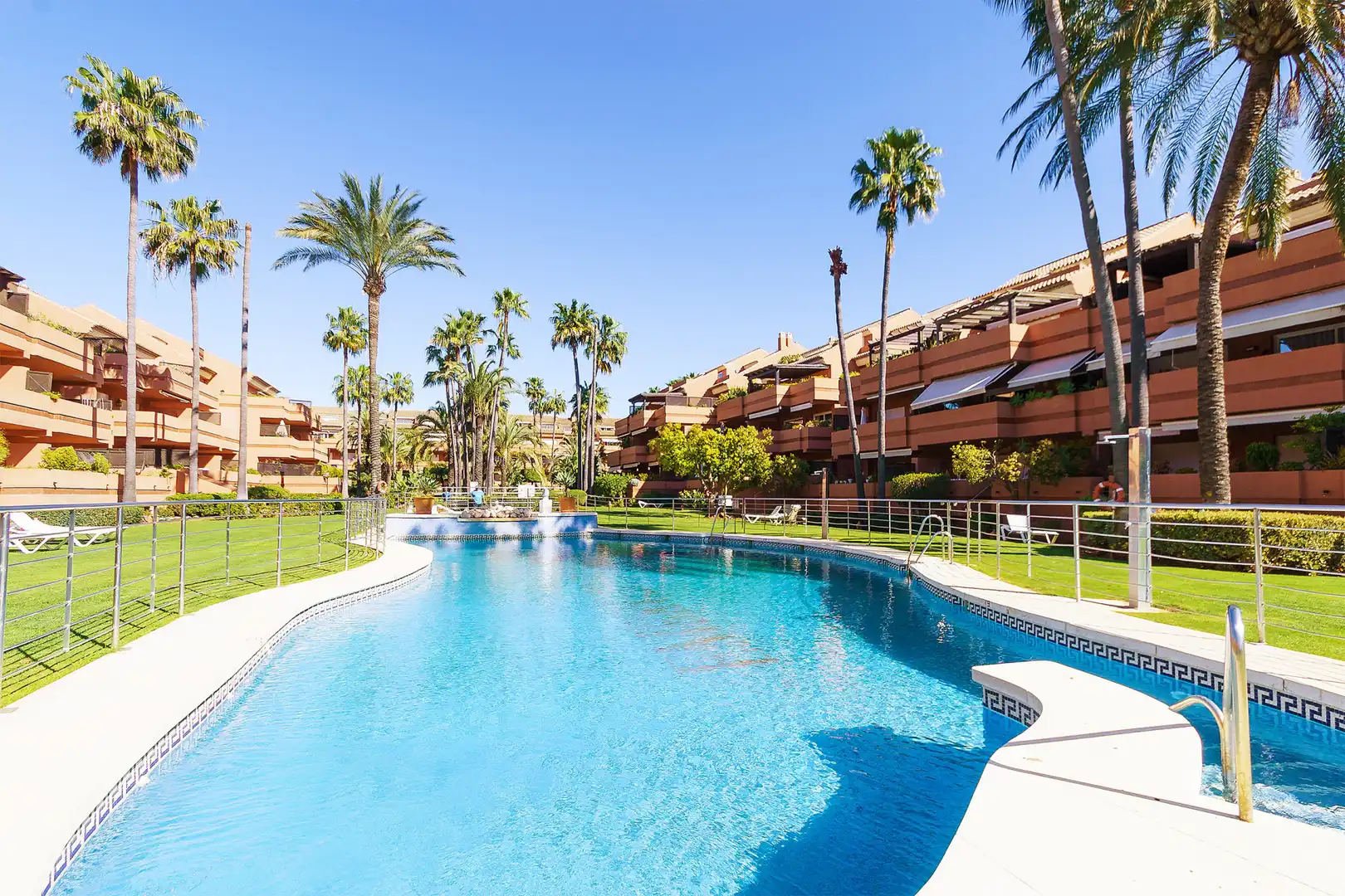 Home with pool for sale in Nueva Andalucía, imagen 24