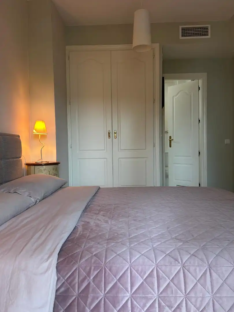 Dormitori de Apartament en venda en Manilva amb Aire condicionat, Terrassa i Traster