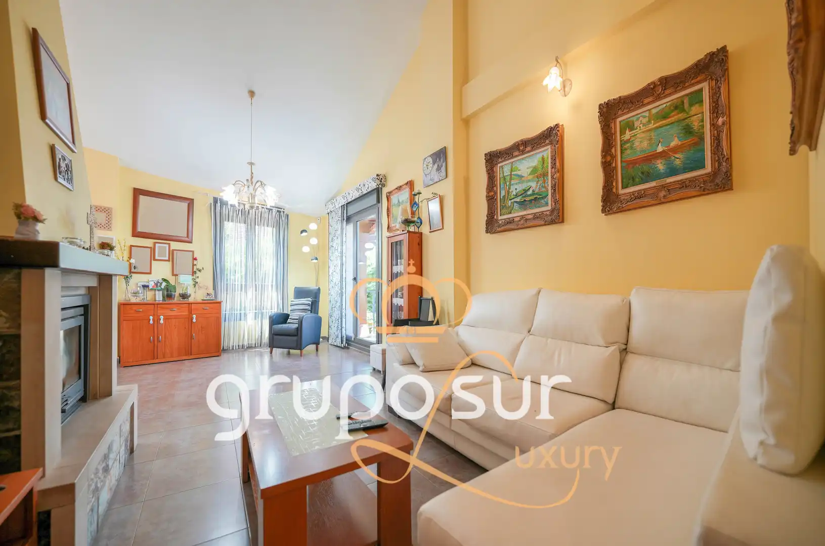 Sala de estar de Casa o chalet en venta en Aldeamayor de San Martín con Calefacción, Jardín privado y Terraza