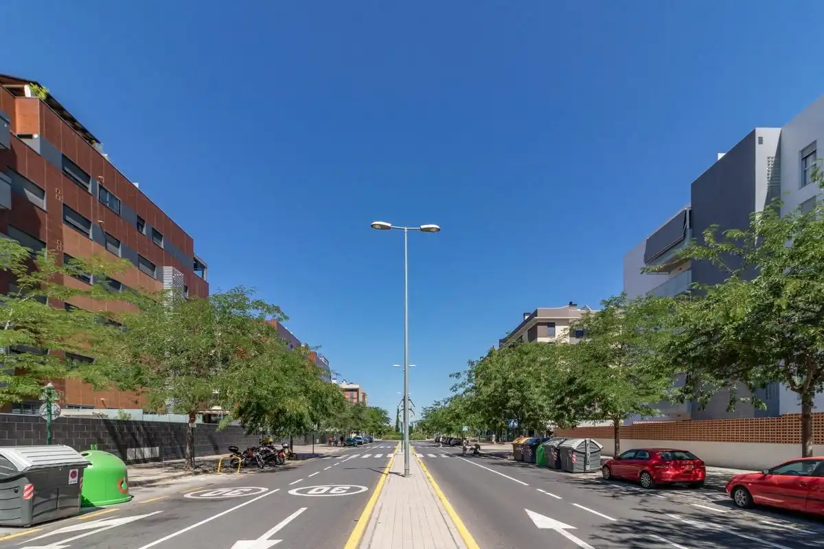 Exterior view of Flat for sale in Granada  with Air Conditioner, Heating and Private garden
