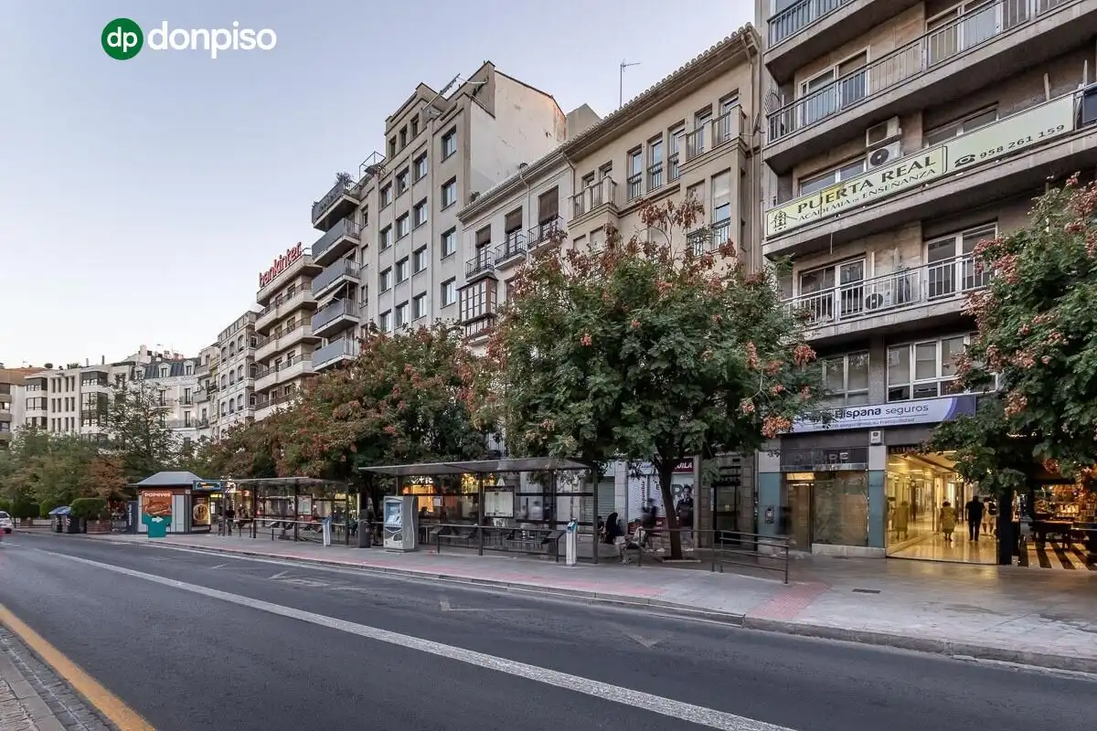 Bureau avec ascenseur à vendre à Calle Acera del Darro