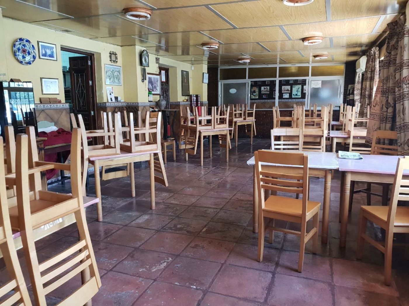 Premises for sale in Taraguilla- Estación