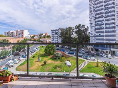 Vista exterior de Àtic en venda en  Huelva Capital amb Aire condicionat i Terrassa