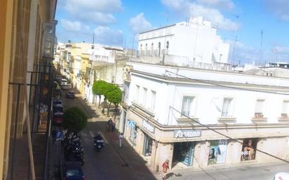 Vista exterior de Pis en venda en Jerez de la Frontera