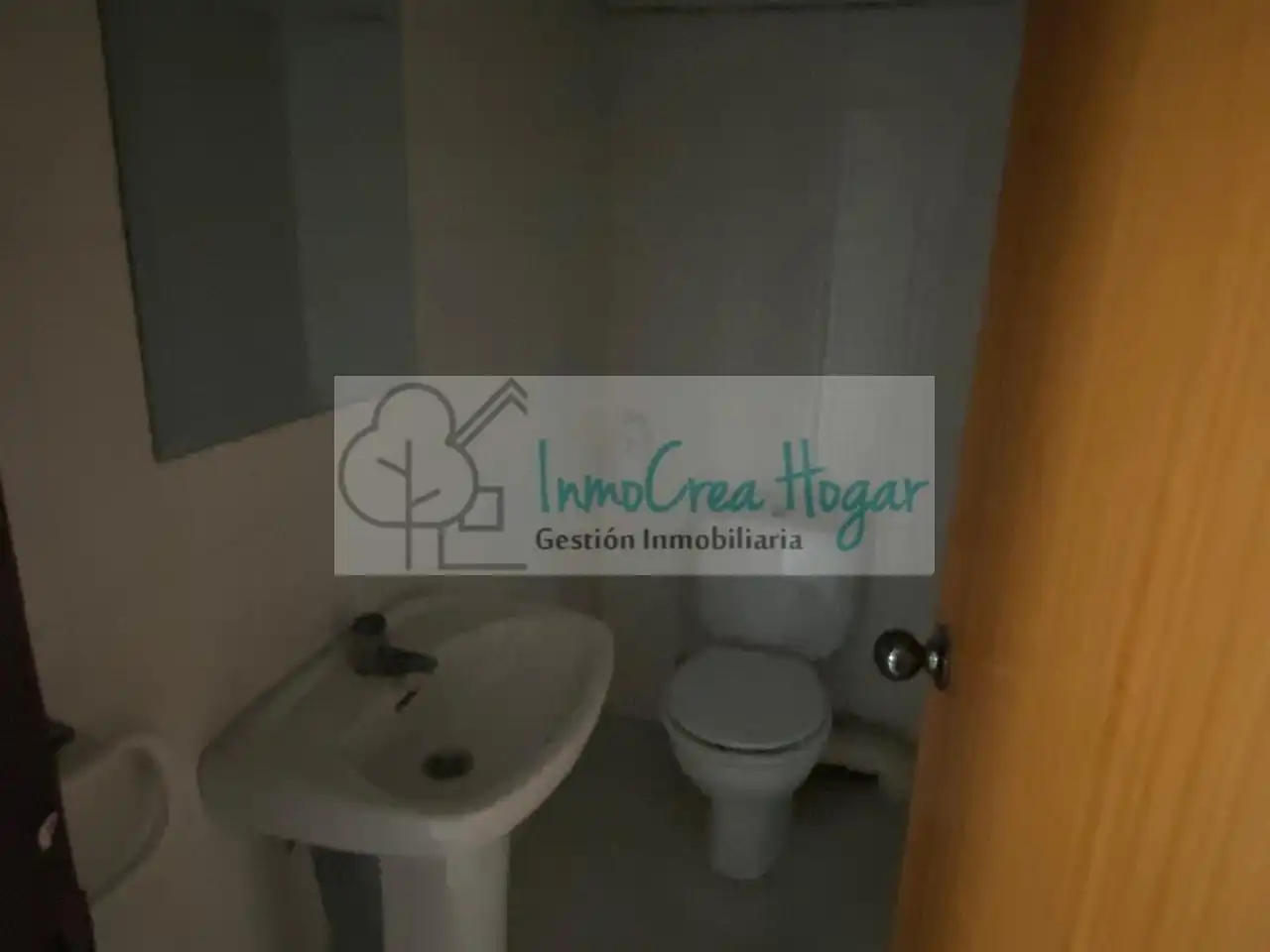 Baño de Oficina en venta en O Porriño   con Calefacción y Trastero