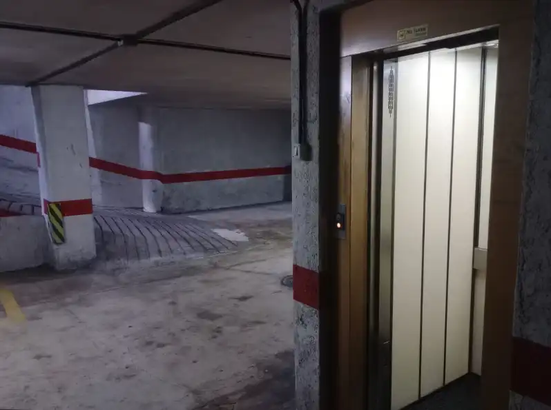 Parkplatz von Garage zum Verkauf in Los Realejos
