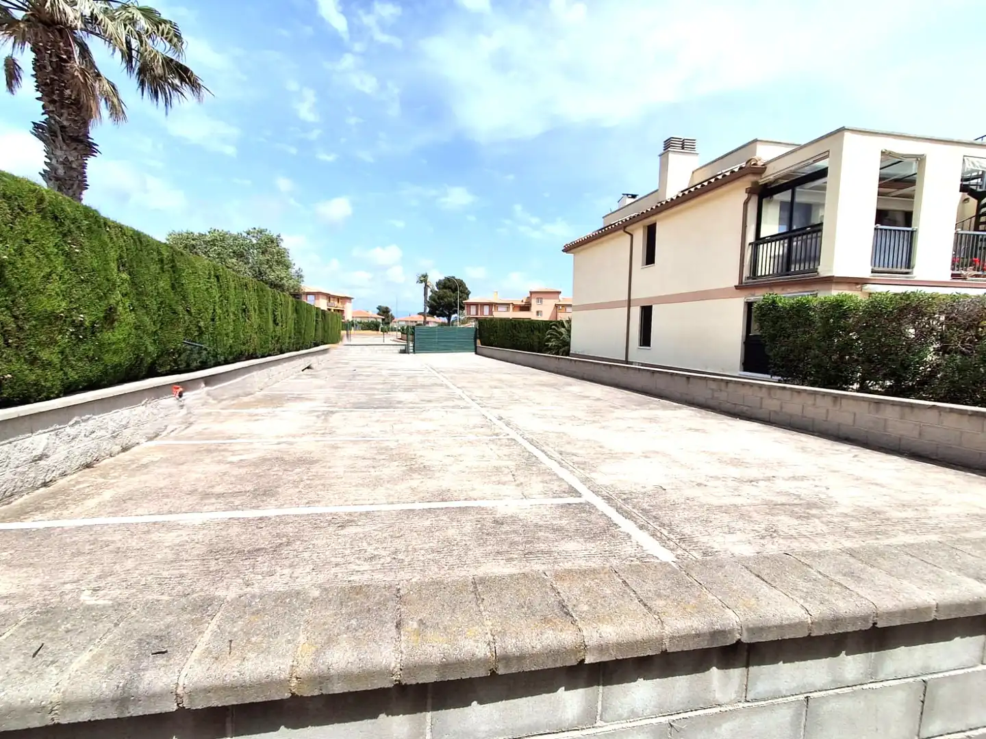 Vista exterior de Piso en venta en Mont-roig del Camp con Aire acondicionado, Jardín privado y Amueblado