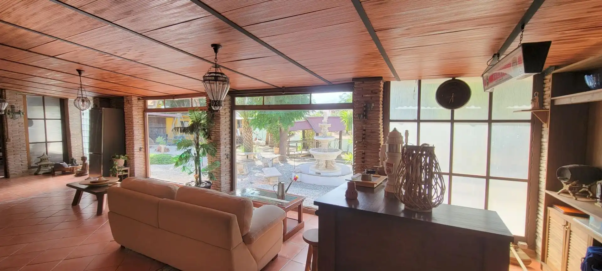 Sala d'estar de Finca rústica en venda en Pizarra amb Aire condicionat, Calefacció i Piscina