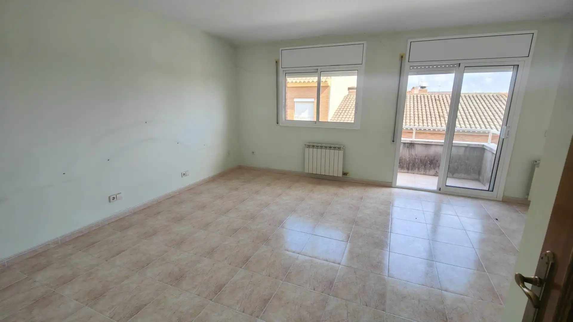 Sala d'estar de Casa adosada en venda en Vilanova i la Geltrú