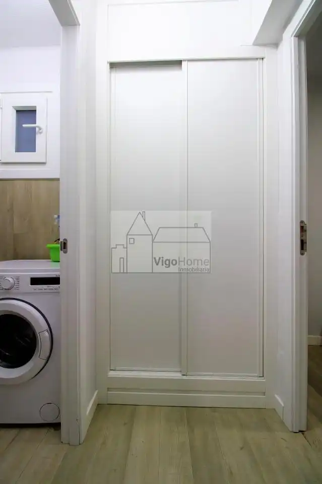 Schlafzimmer von Wohnung zur Miete in Vigo  mit Heizung, Terrasse und Möbliert
