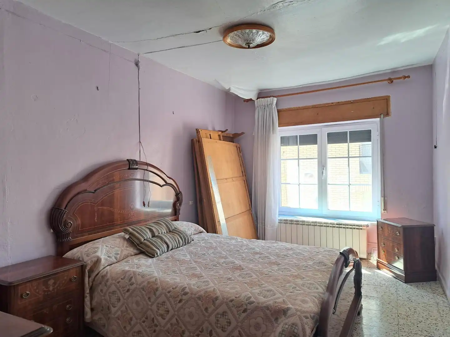 Bedroom of Houses for sale in Requena  with Heating and Terrace