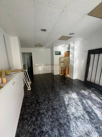 Local comercial en Venta en Les Roquetes