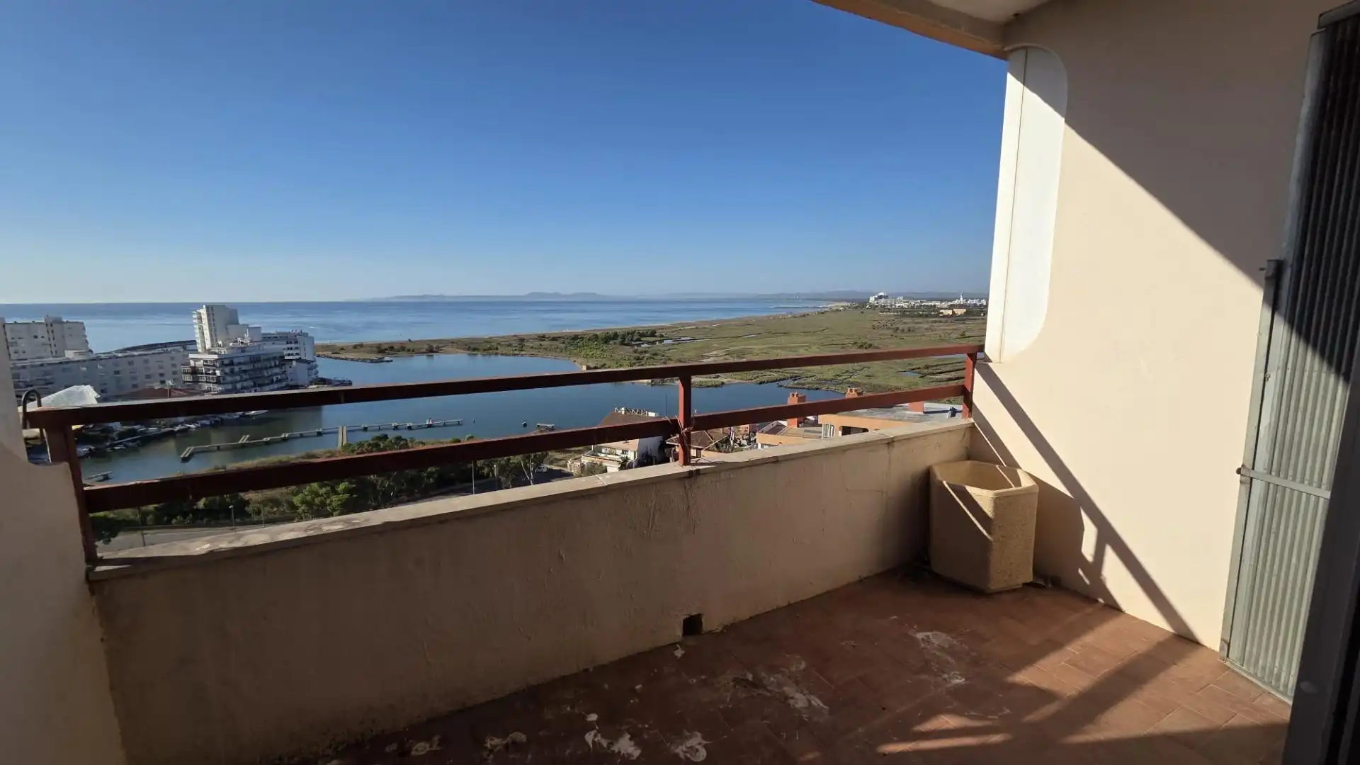 Apartment mit Terrasse zum Verkauf in Carrer Carrer Cap de Llevant, imagen 3