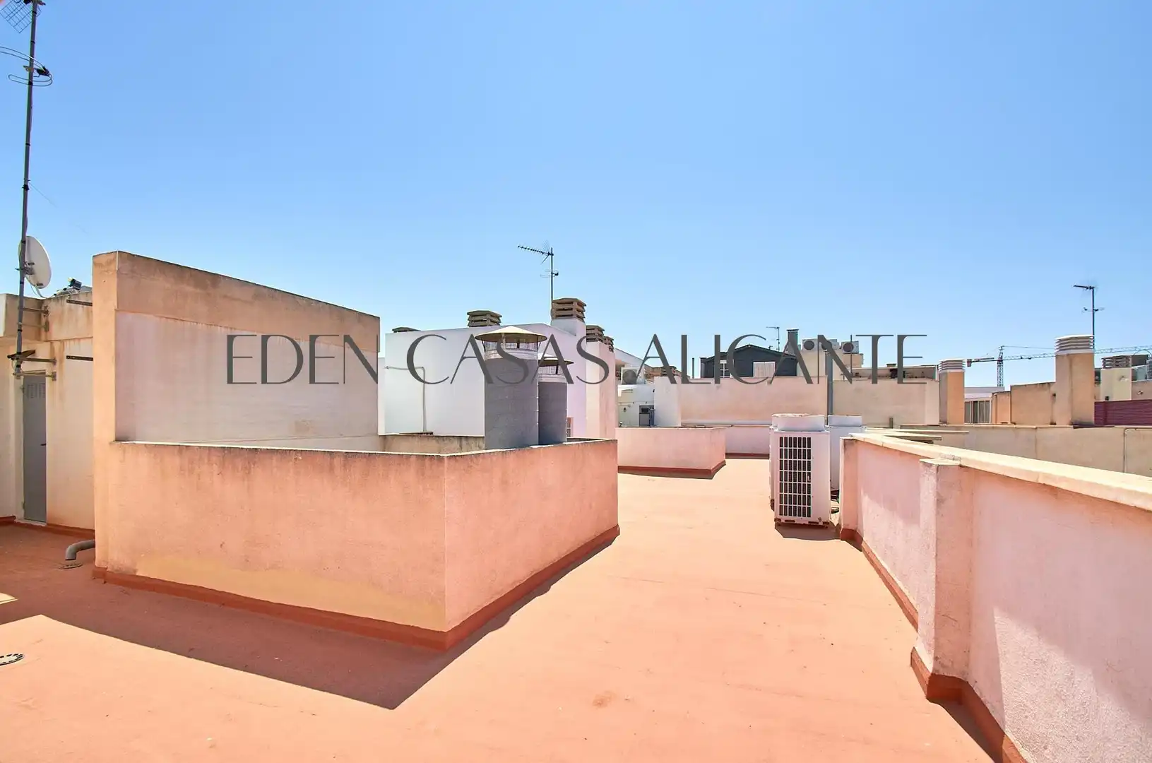 Terraza de Piso en venta en El Campello con Aire acondicionado, Calefacción y Trastero