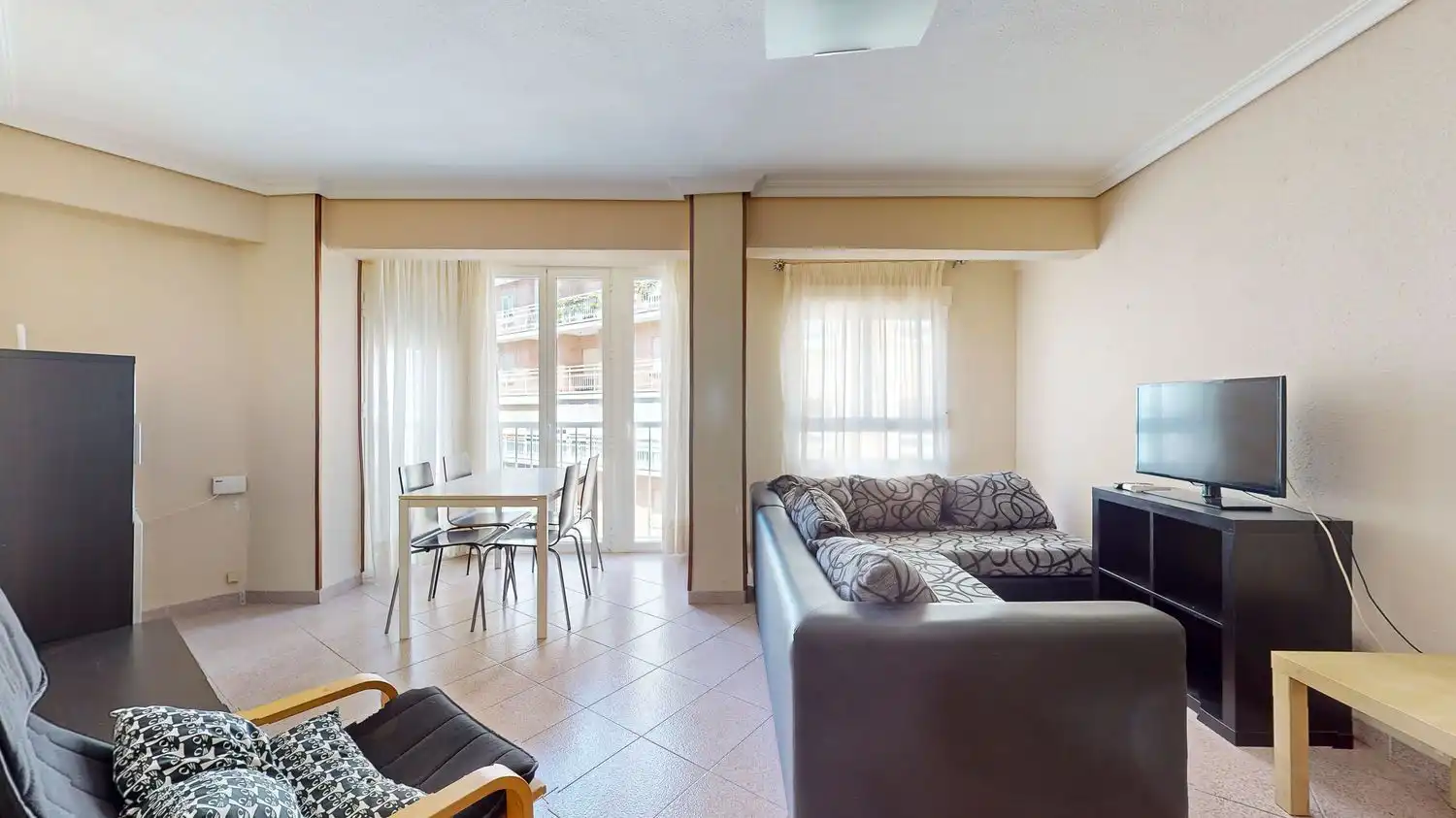 Wohnung zur Miete in Calle Caravija, San Lorenzo