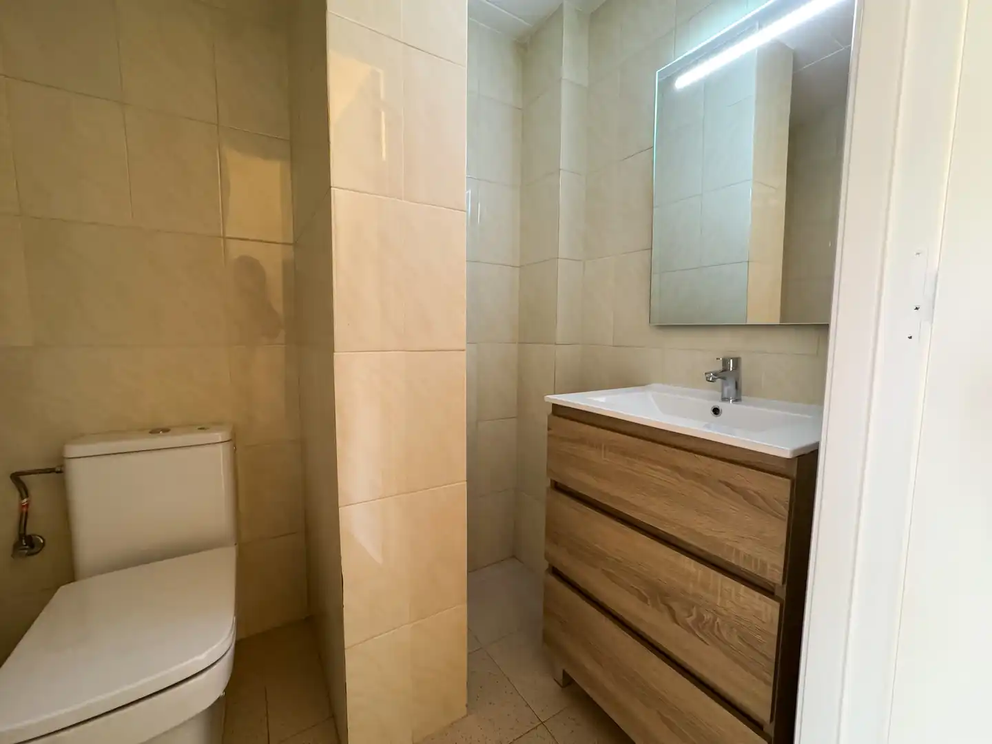 Bathroom of Flat for sale in Manresa  with Heating, Oven and Microwave