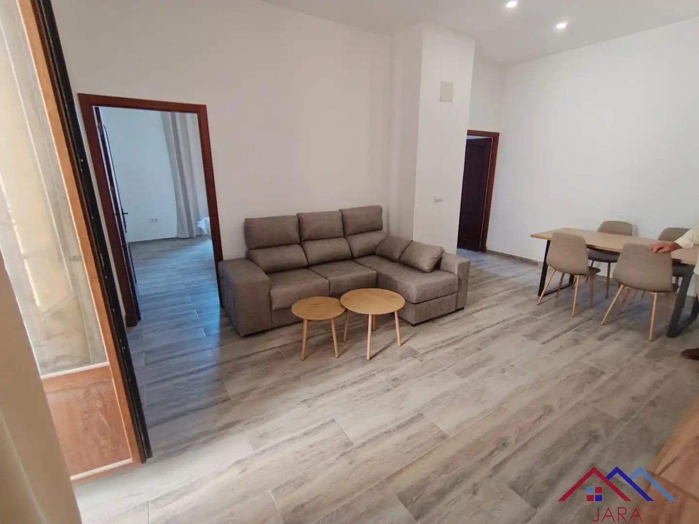Sala d'estar de Apartament de lloguer en Jerez de la Frontera amb Aire condicionat, Terrassa i Moblat