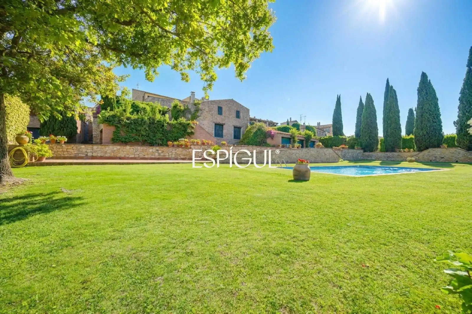 Garden of Detached homes for sale in Albons  with Air Conditioner, Heating and Private garden
