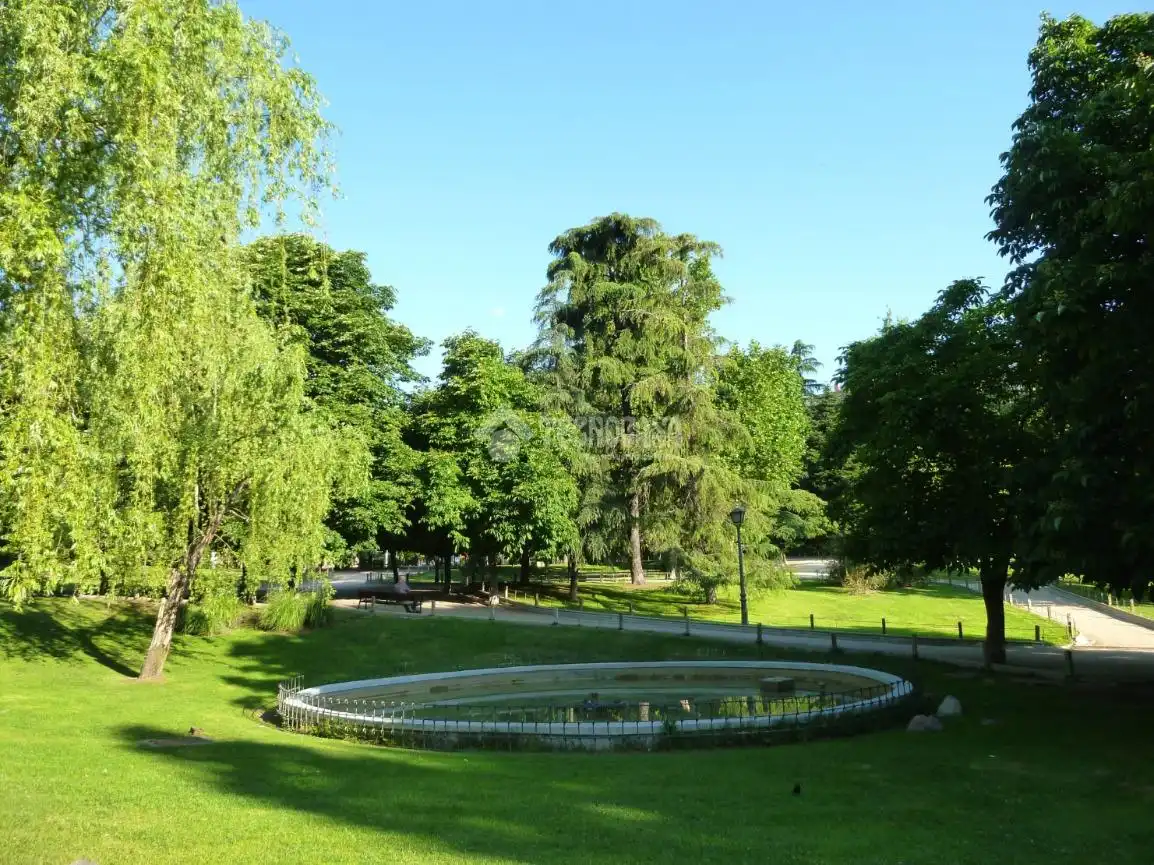Jardín de Piso en venta en Madrid con Calefacción