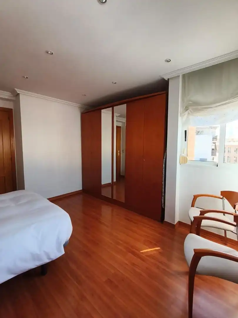 Habitación de Piso en venta en Benidorm con Aire acondicionado