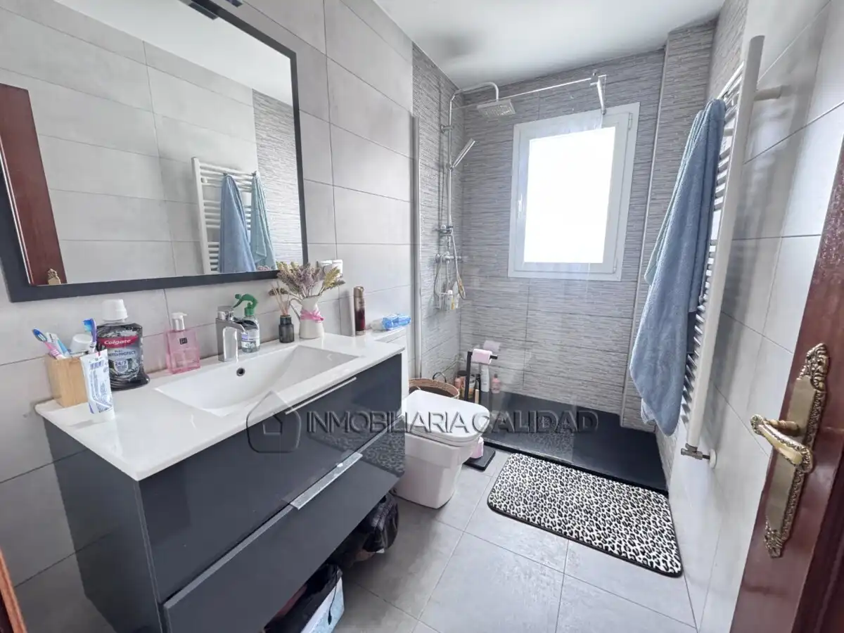 Baño de Piso en venta en Burgos con Calefacción