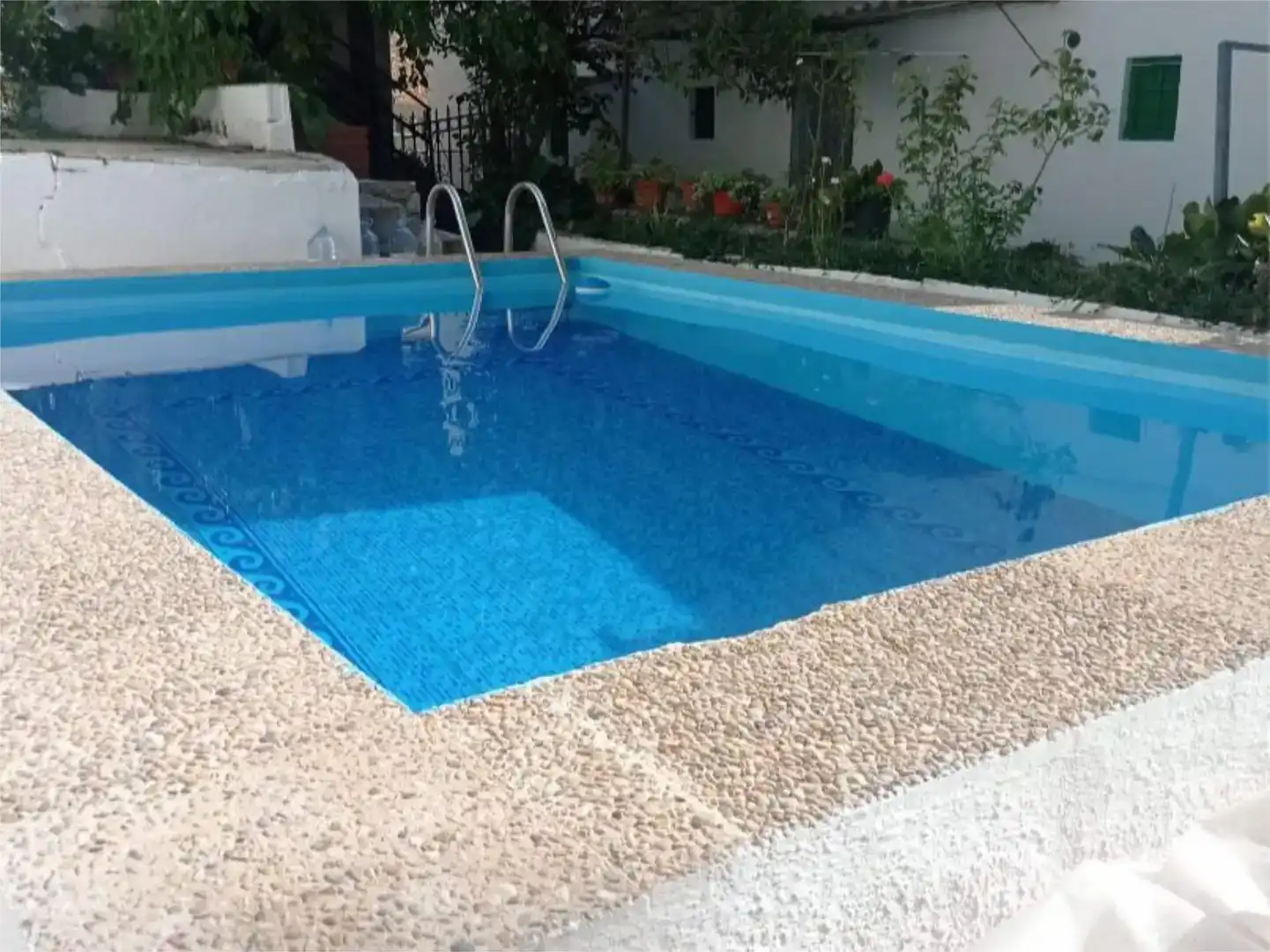 Piscina de Casa o chalet en venta en Cambil con Jardín privado, Piscina y Amueblado