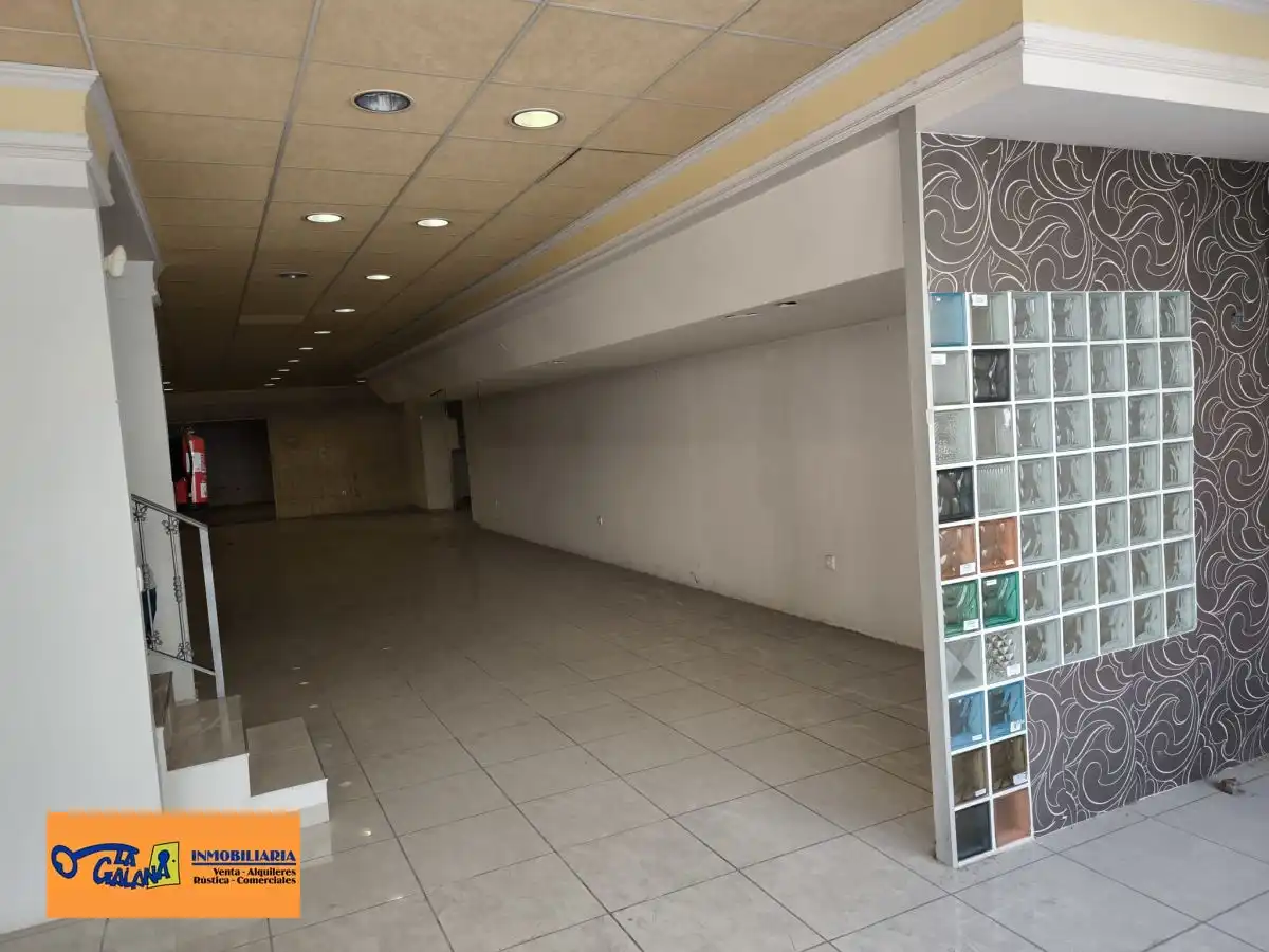 Local comercial de lloguer a Valdepeñas, imagen 2