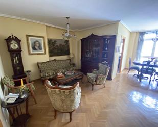 Sala d'estar de Pis en venda en Tarancón amb Calefacció, Parquet i Traster