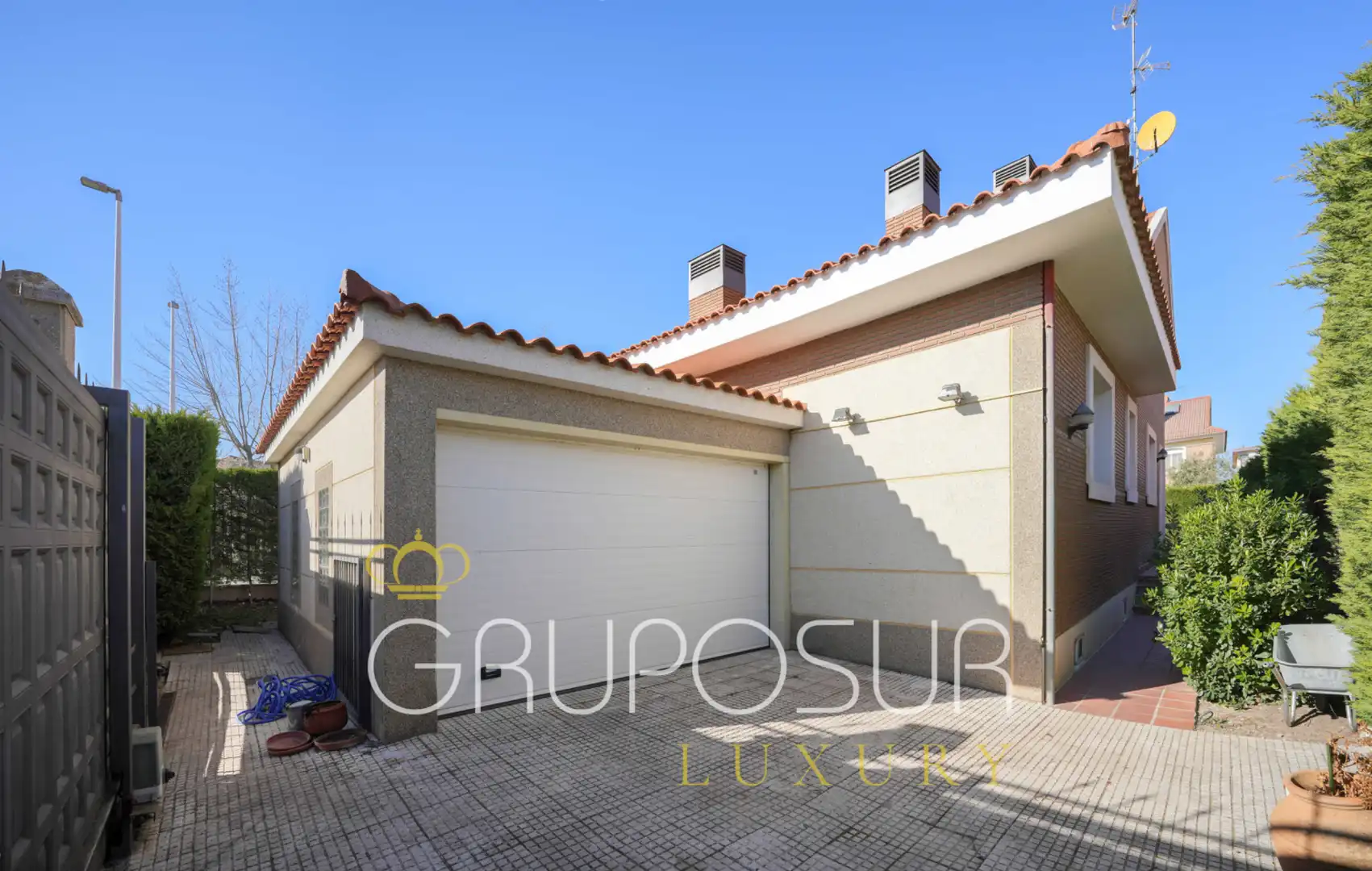 Vista exterior de Casa o chalet en venta en Boecillo con Calefacción, Jardín privado y Parquet