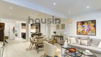 Living room of Flat for sale in  Madrid Capital  with Air Conditioner, Heating and Parquet flooring