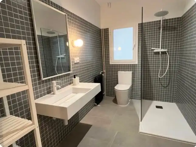 Baño de Piso de alquiler en Cuenca con Calefacción, Amueblado y Horno