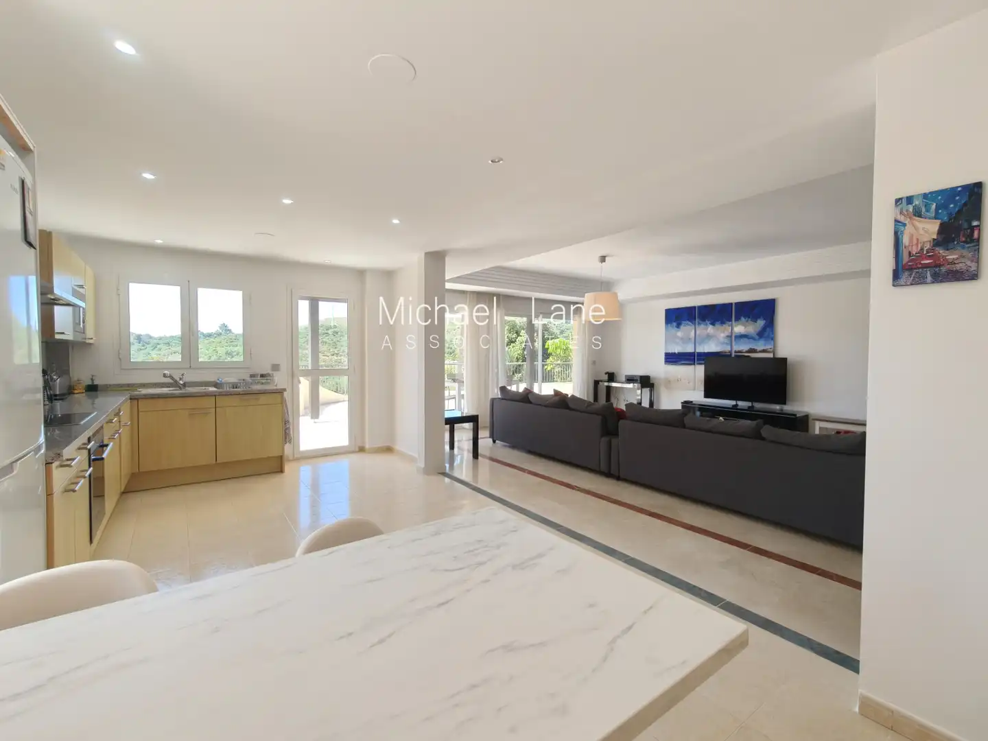 Sala de estar de Piso en venta en Sotogrande con Aire acondicionado, Calefacción y Terraza