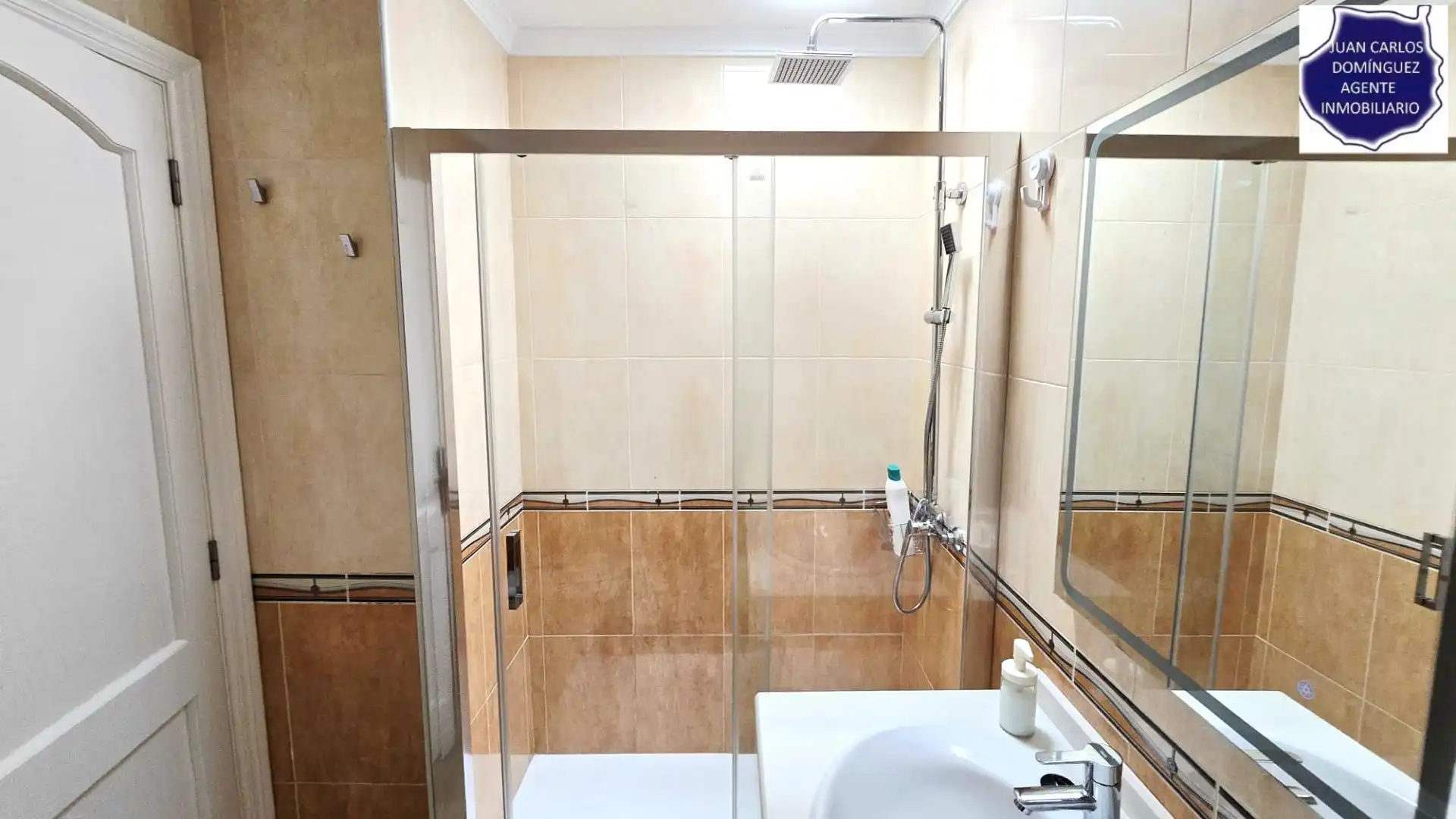Bany de Casa o xalet de lloguer en San Bartolomé de Tirajana amb Aire condicionat, Jardí privat i Terrassa