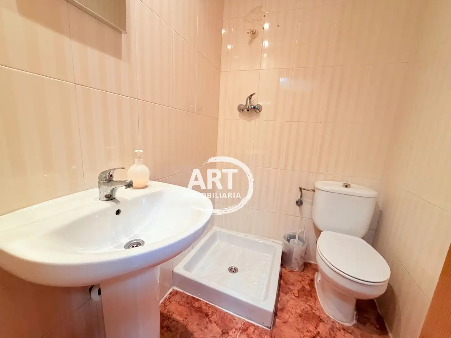 Baño de Local en traspaso en Llíria con Aire acondicionado