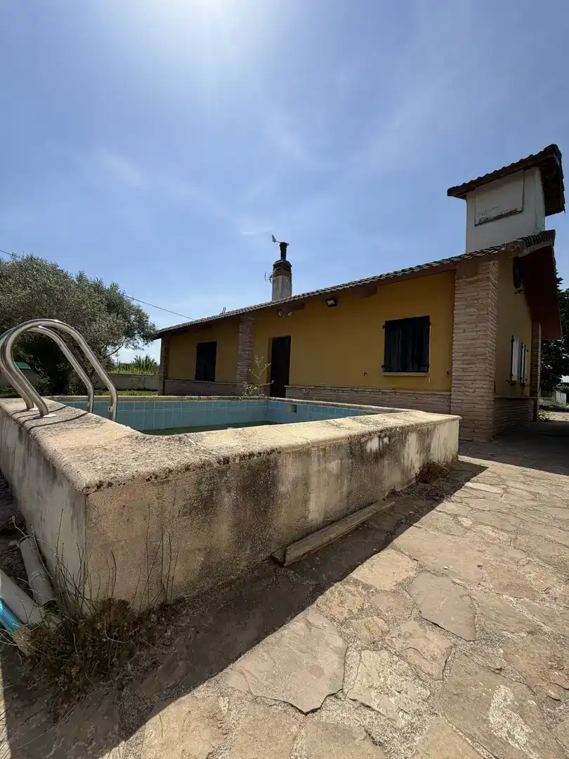 Vista exterior de Finca rústica en venda en Sangüesa / Zangoza amb Aire condicionat, Jardí privat i Traster